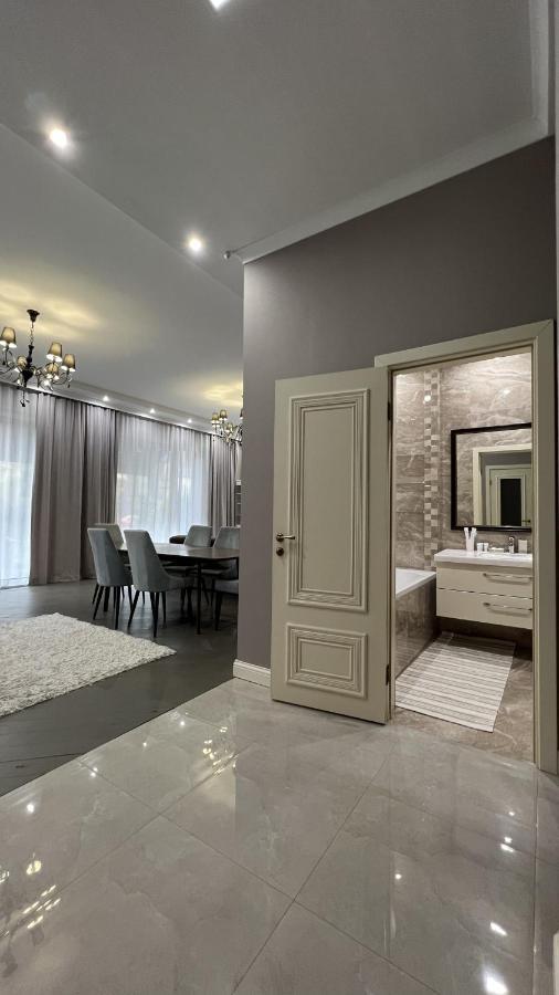 Hotel Manica Esentai City 알마티 외부 사진